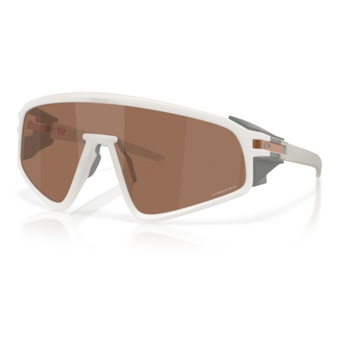 Oakley 0OO9404 Latch Panel